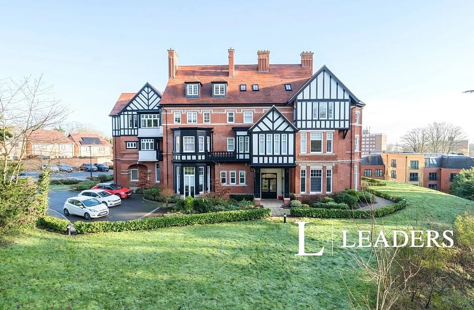 New House Farm Drive, Northfield, Birmingham, West Midlands, B31 — photo 1