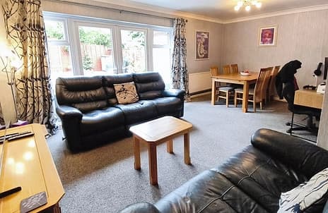 Fountain Close, Longbridge, Birmingham, B31 — photo 2