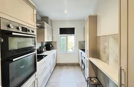 Eastcote Grove, Southend-on-Sea, Essex, SS2 — photo 3