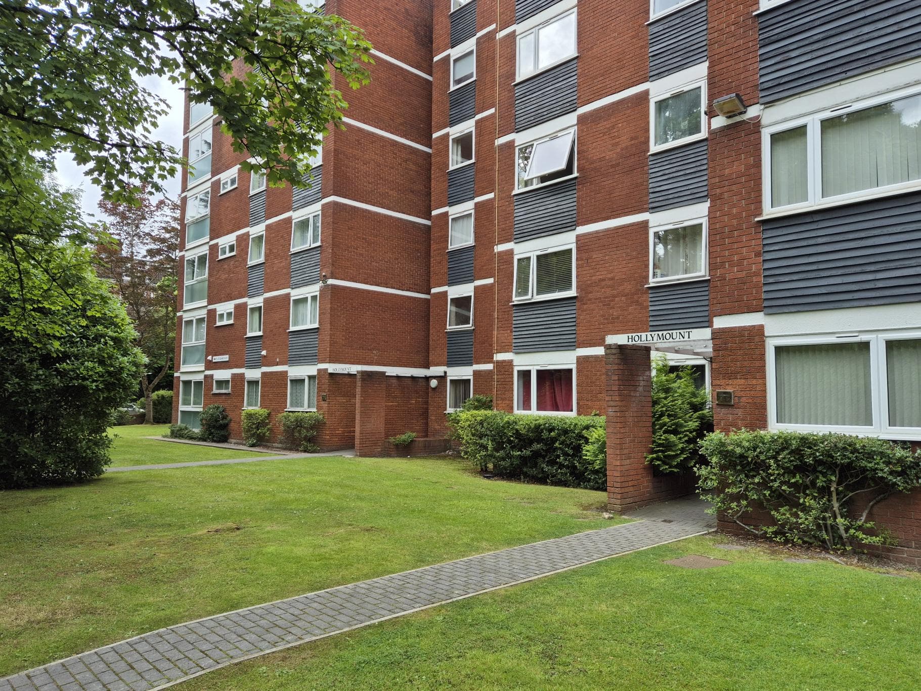 Studio, Ellerside Grove‚ Birmingham‚ B31 — photo 2