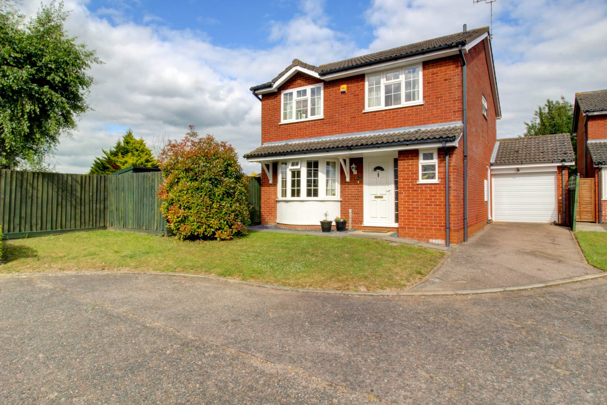 4 bedroom Detached house, Micklesmere Drive, Ixworth‚ Bury St. Edmunds‚ IP31 — photo 3