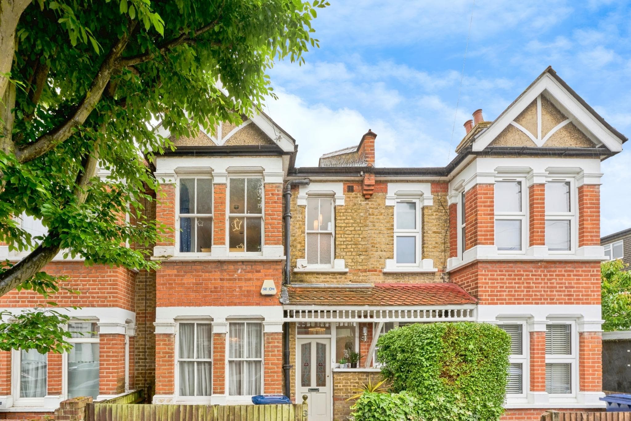 3 bedroom Terraced house, Drayton Avenue‚ London‚ W13 — photo 5