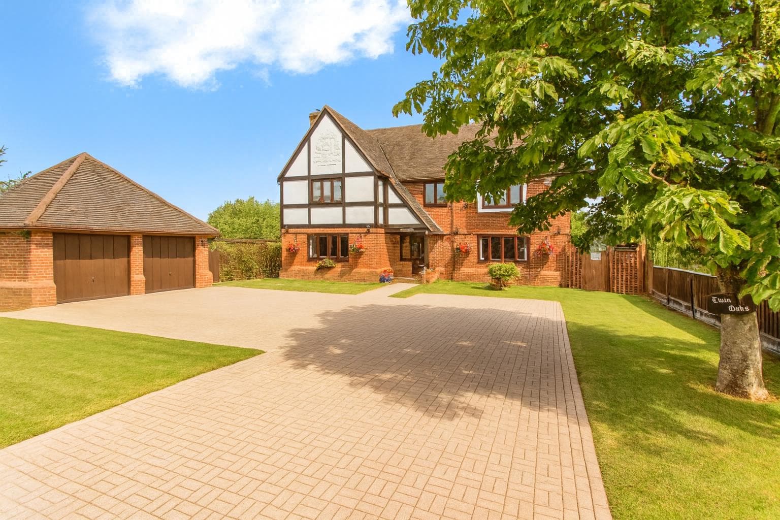 5 bedroom Detached house, Hart Road‚ Benfleet‚ SS7 — photo 5