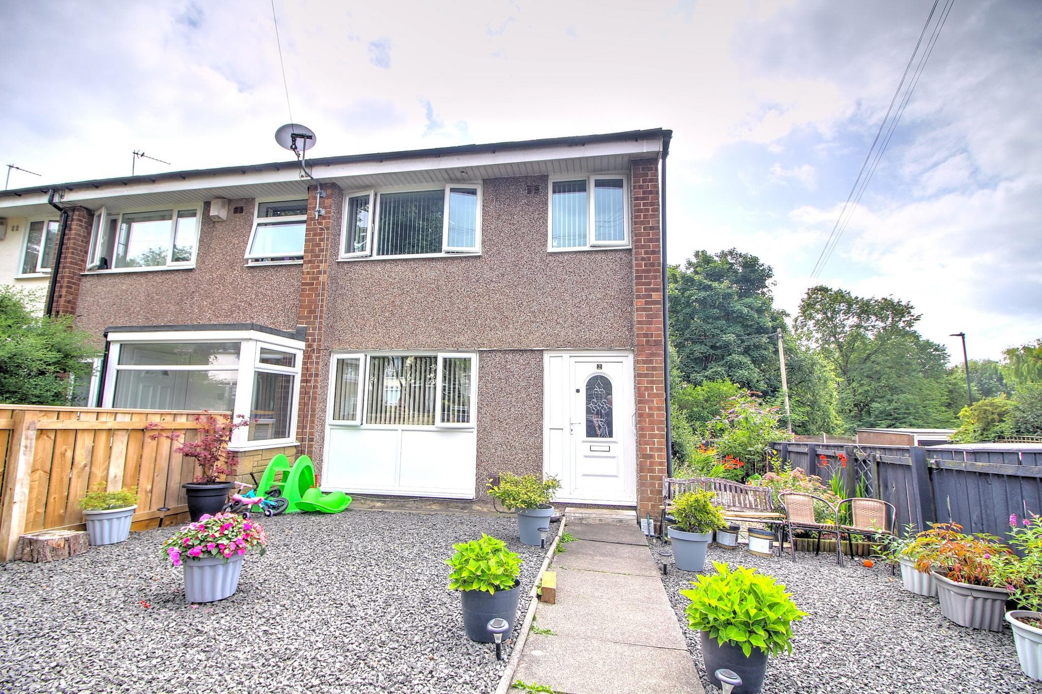 3 bedroom Semi-detached house, Ferrydene Avenue‚ Newcastle Upon Tyne‚ NE3 — photo 2