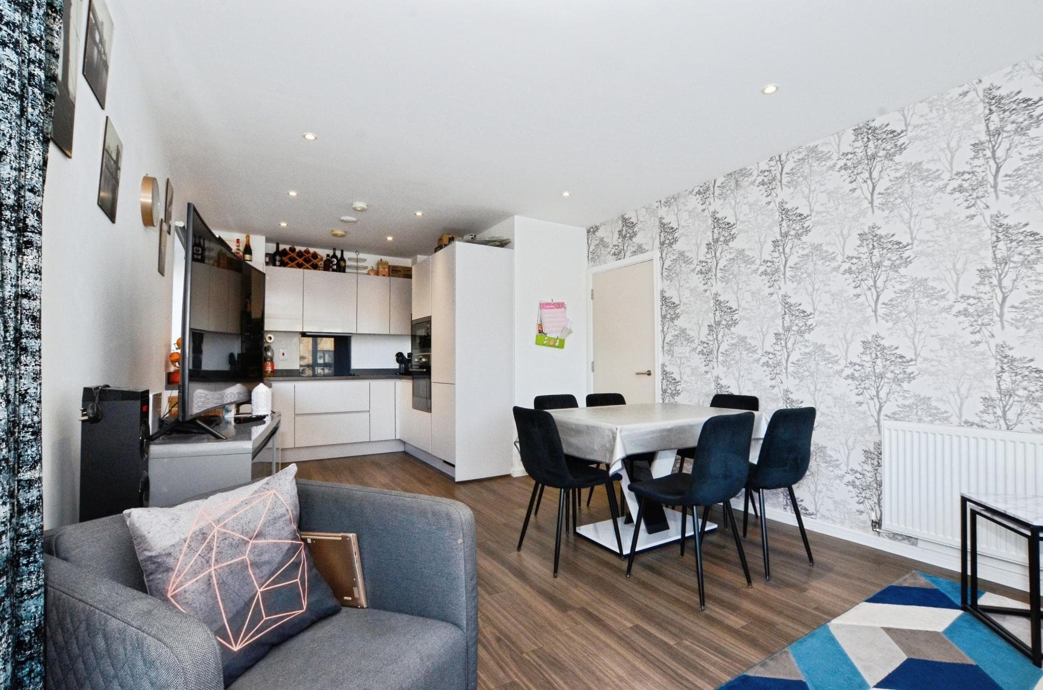 2 bedroom End of terrace house, Fincham Close‚ Uxbridge‚ UB10 — photo 5