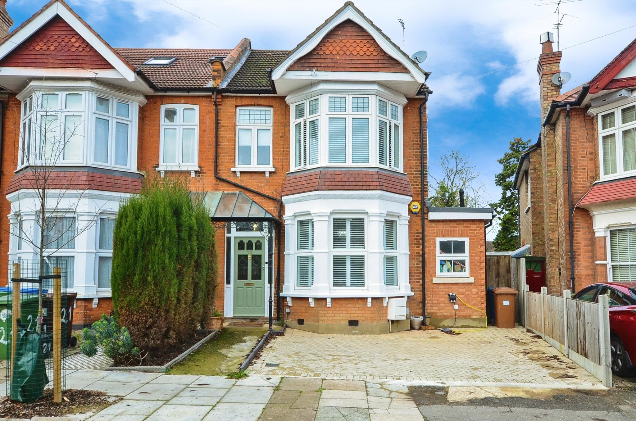 5 bedroom Terraced house, Cowper Road‚ London‚ W7 — photo 4