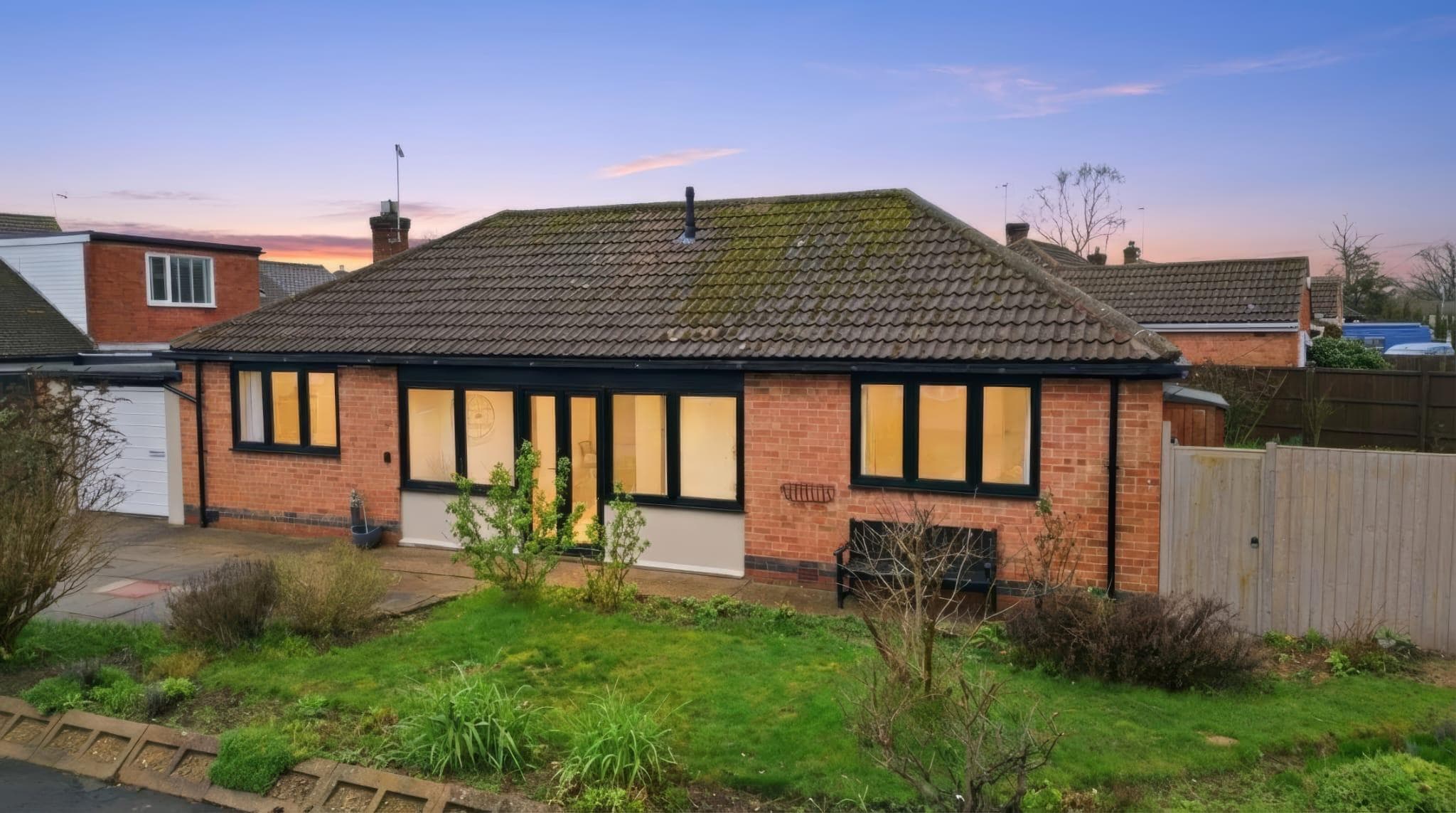 3 bedroom Semi-detached house, Barrow Road‚ Kenilworth‚ CV8 — photo 5