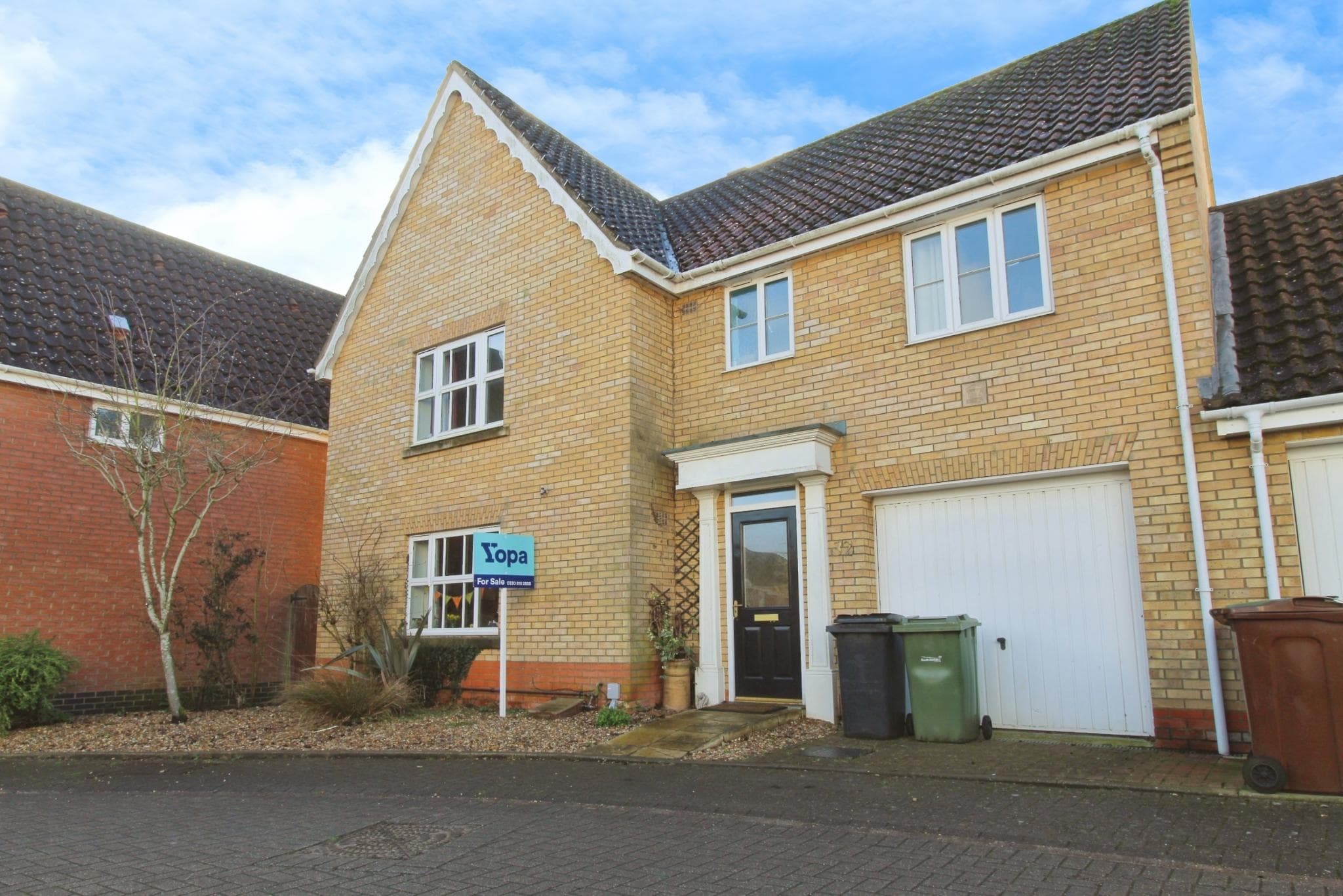 3 bedroom Semi-detached house, Chapel Road‚ Wymondham‚ NR18 — photo 2