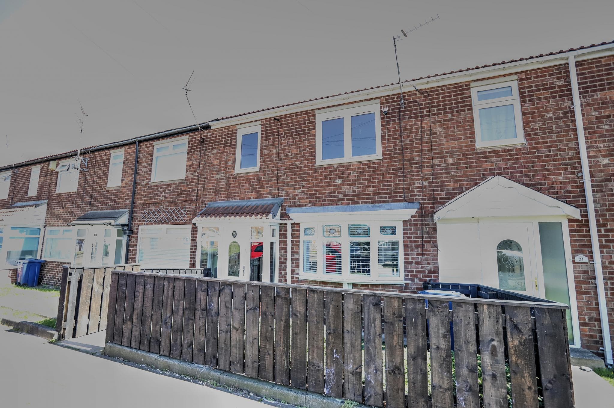 3 bedroom Semi-detached house, Ferrydene Avenue‚ Newcastle Upon Tyne‚ NE3 — photo 1
