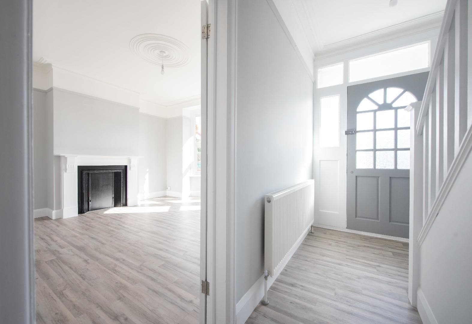3 Bedroom House - Semi-Detached — photo 2