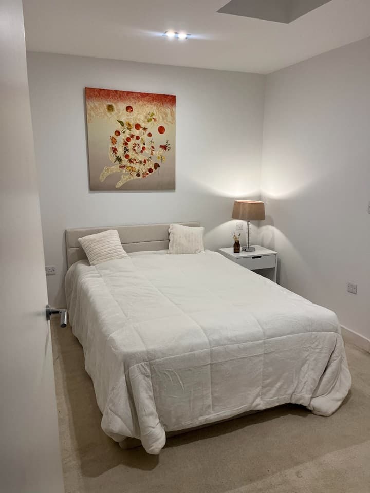 2 Bed Flat, Hub, B4 — photo 3