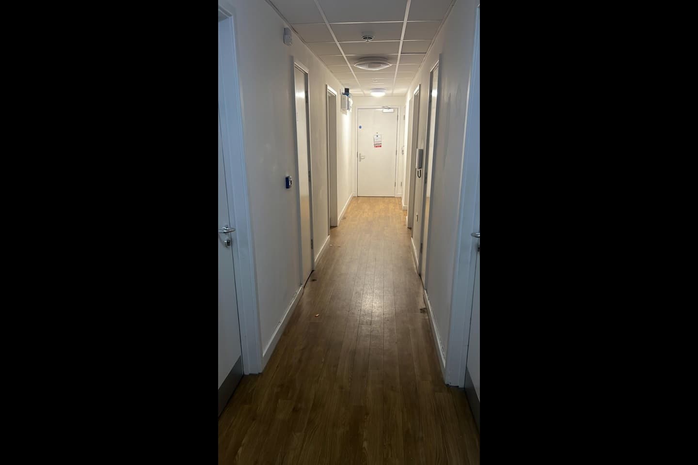 Room in a Shared House, Union Passage, B2 — photo 2