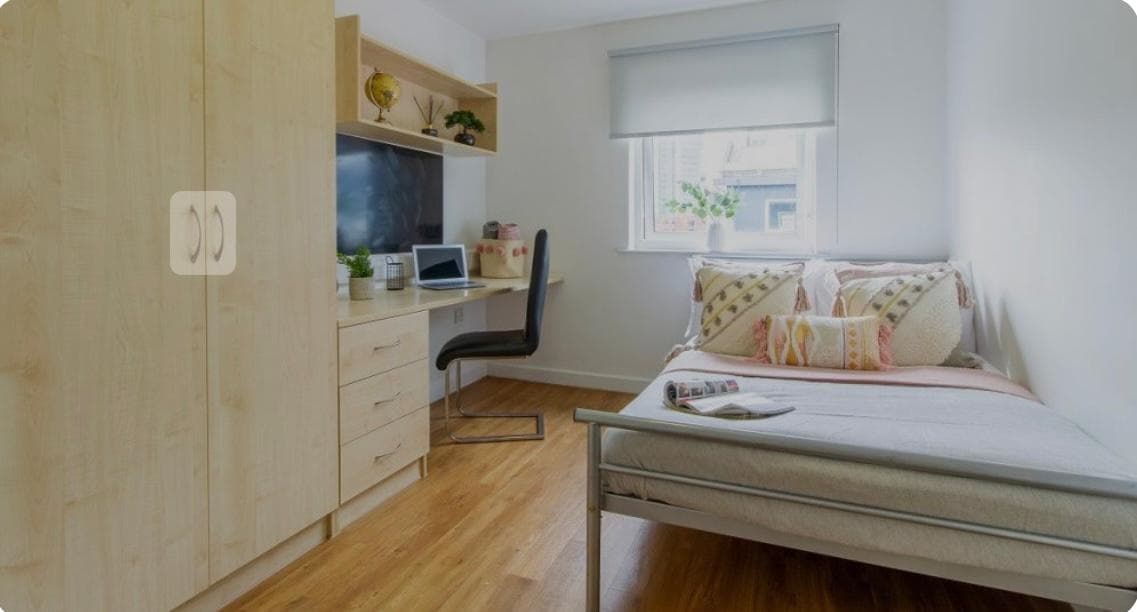 Room in a Shared House, Union Passage, B2 — photo 3
