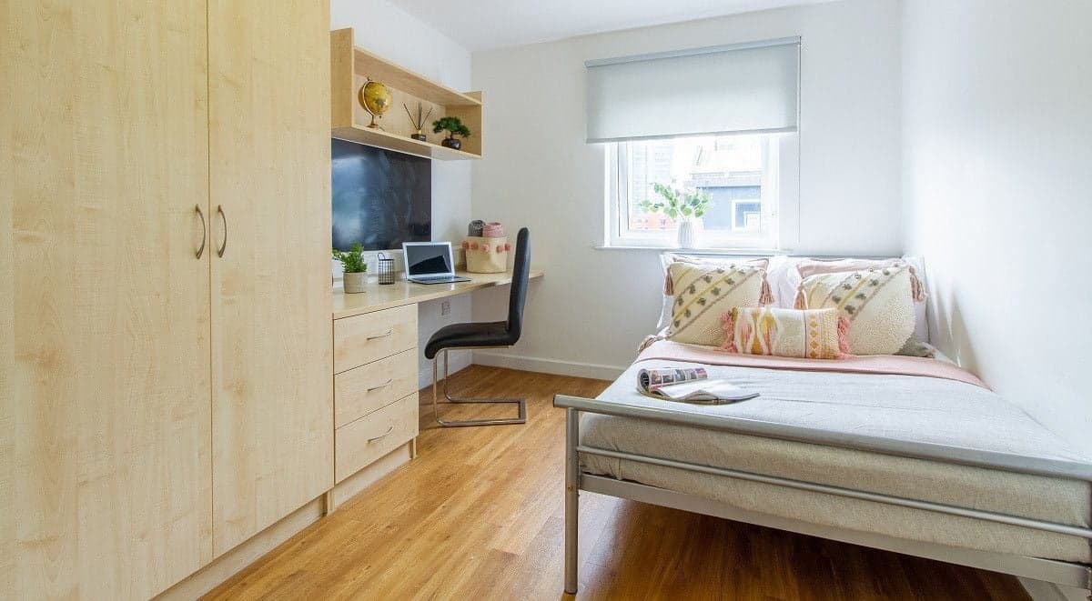 Room in a Shared Flat, Mansion Canalside A, B19 — photo 2