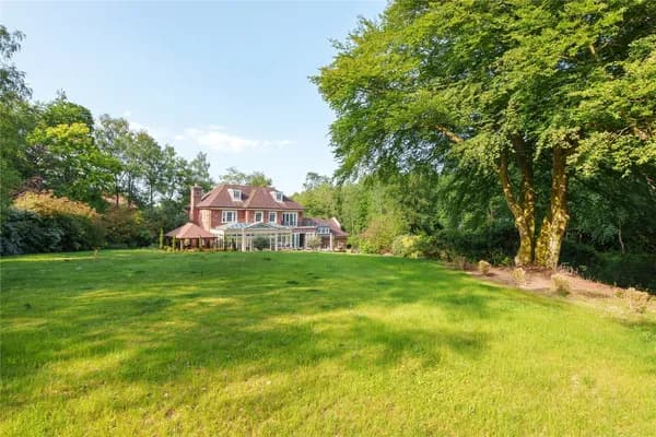 Phillippines Shaw, Ide Hill, Sevenoak..., Sevenoaks — photo 2