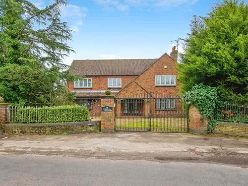 Fridaybridge Road, Elm, Wisbech, Wisbech — photo 1