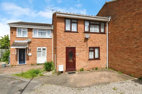 Daffodil Way, Chelmsford, Essex, CM1, Essex — photo 1