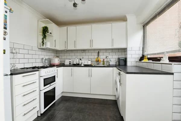 Daffodil Way, Chelmsford, Essex, CM1, Essex — photo 2