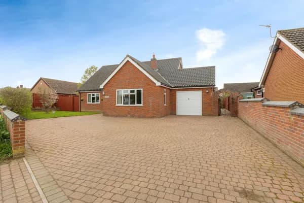 Fen Street, Old Buckenham, Attleborou..., Attleborough — photo 1