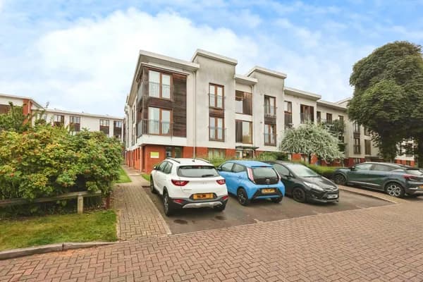 Trident Close, BIRMINGHAM, West Midla..., West Midlands — photo 1