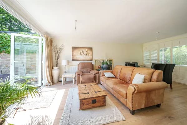 West Oak, The Avenue, Beckenham, BR3, Beckenham — photo 1
