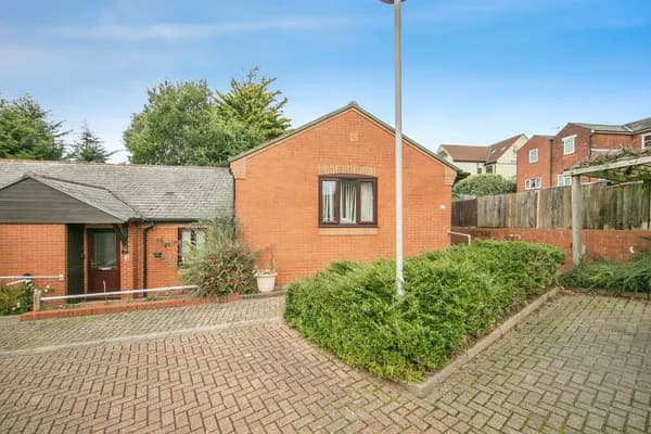Orchard Gardens, Ipswich Road, Colche..., Colchester — photo 2