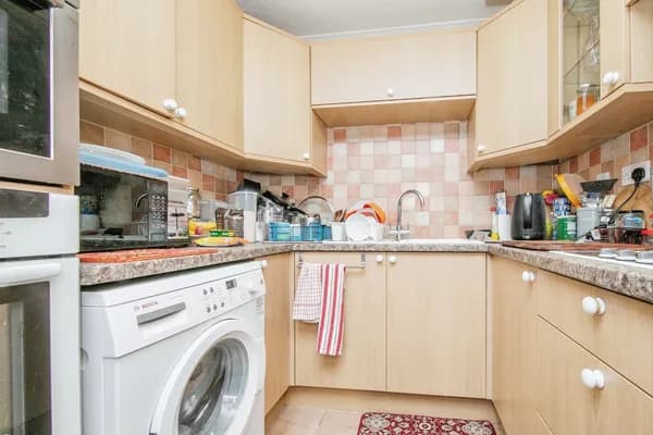 Orchard Gardens, Ipswich Road, Colche..., Colchester — photo 4