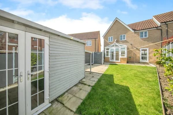 Sarah Rand Road, Hadleigh, Ipswich, S..., Ipswich — photo 5