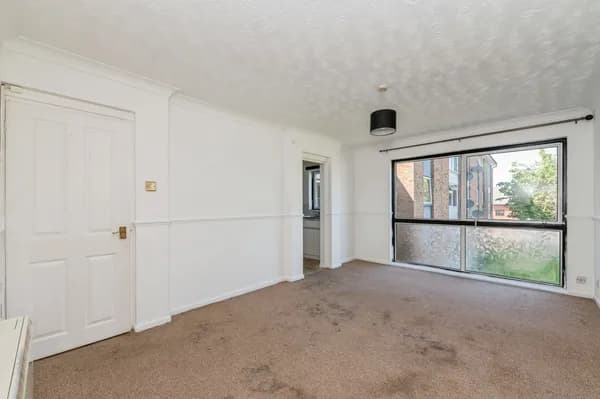 Coronation Avenue, East Tilbury, Tilb..., Tilbury — photo 3