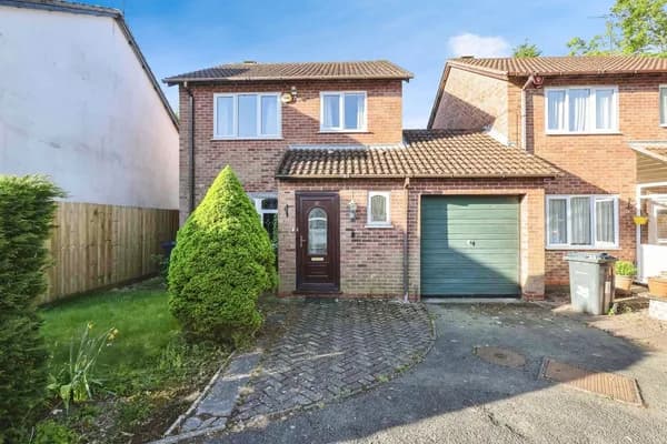 Pineview, Birmingham, West Midlands, B31, West Midlands — photo 1