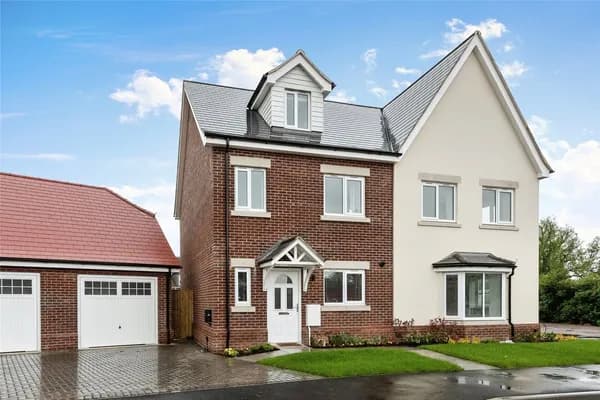 Hunters Rest, Turnpike Road, Red Lodg..., Bury St. Edmunds — photo 1
