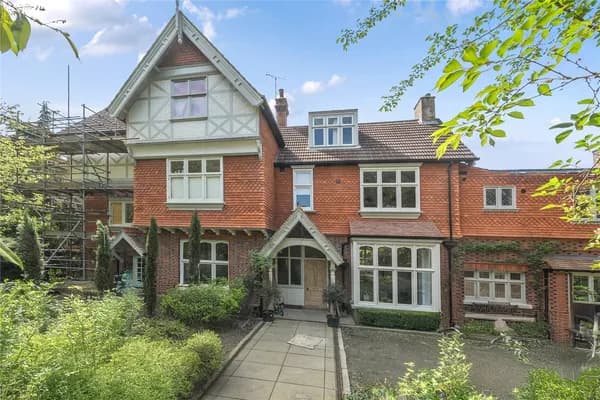 Lubbock Road, Chislehurst, BR7, .