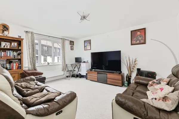 Robin Grove, WYMONDHAM, Norfolk, NR18, Norfolk — photo 5
