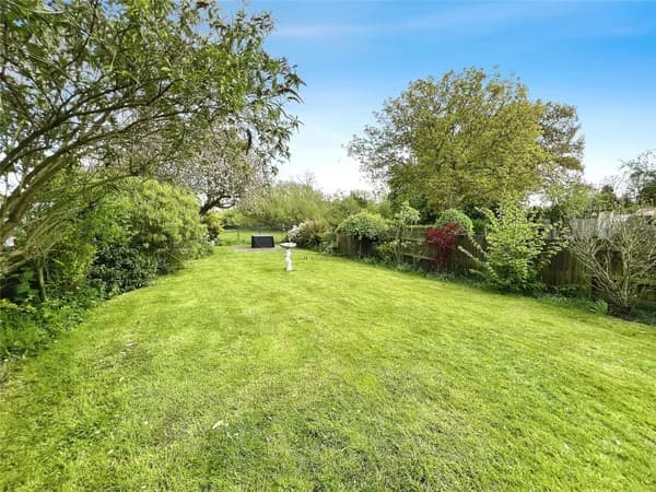 Watton Road, Larling, Norwich, Norfol..., Norwich — photo 1