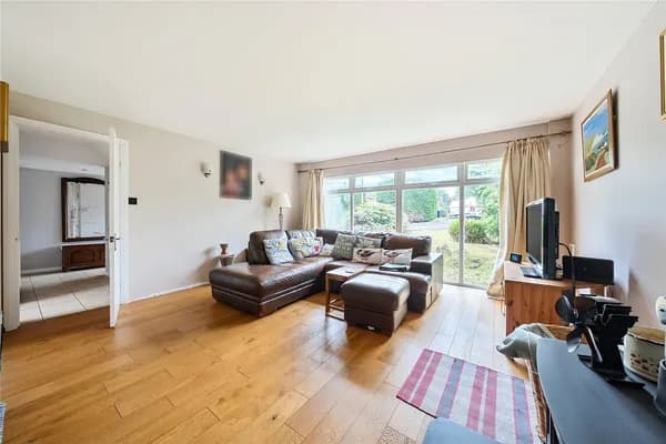 Shipfield Close, Tatsfield, Westerham..., Westerham — photo 3