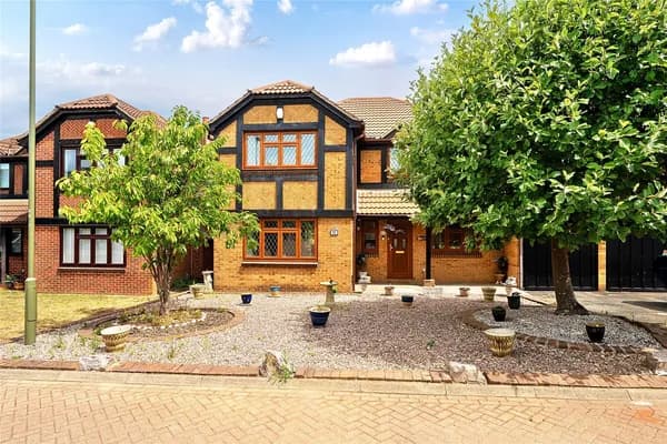 Phoenix Close, West Wickham, Kent, BR4, Kent — photo 1