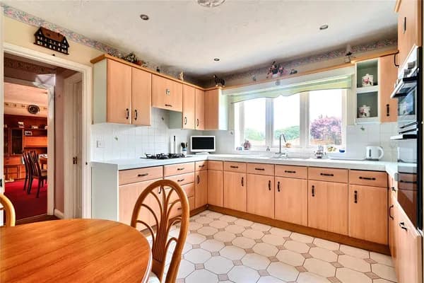 Phoenix Close, West Wickham, Kent, BR4, Kent — photo 2