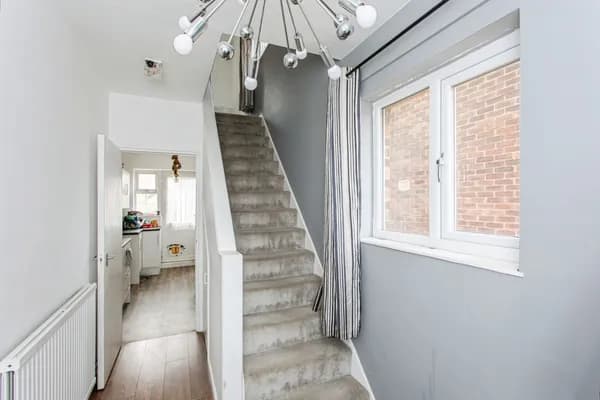 Chaingate Avenue, Southend-on-Sea, Es..., Essex — photo 2