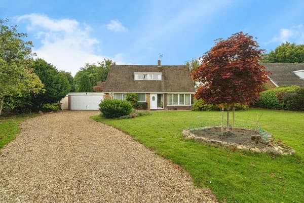 Charles Close, Wroxham, Norwich, Norf..., Norwich — photo 1