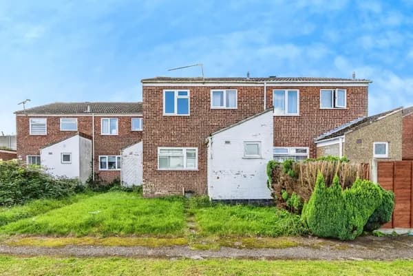 Lovell Gardens, Watton, Thetford, Nor..., Thetford — photo 1