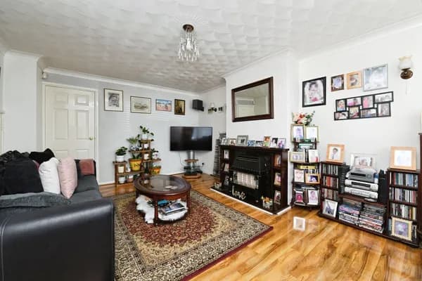 Berwood Road, Stanford Le Hope, Essex..., Essex — photo 2