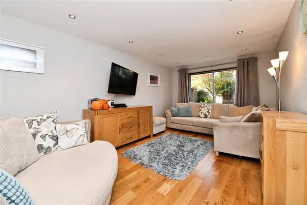 Middleton Row, South Woodham Ferrers,..., Chelmsford — photo 4