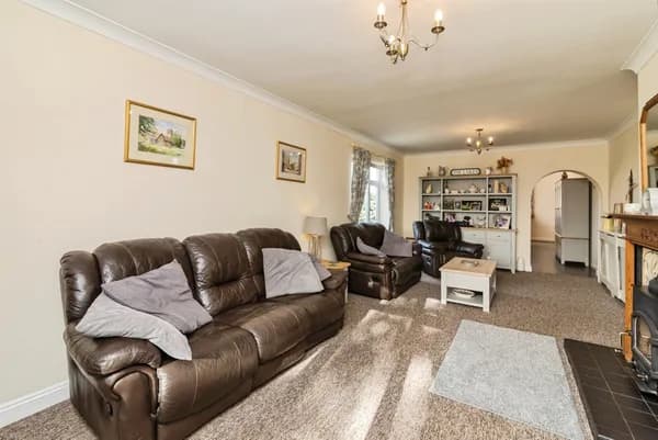 School Road, Ringsfield, Beccles, Suf..., Beccles — photo 5