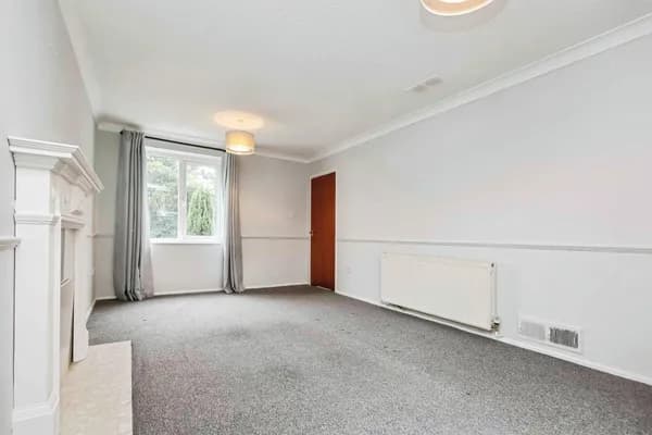 Leahurst Crescent, Birmingham, West M..., West Midlands — photo 2
