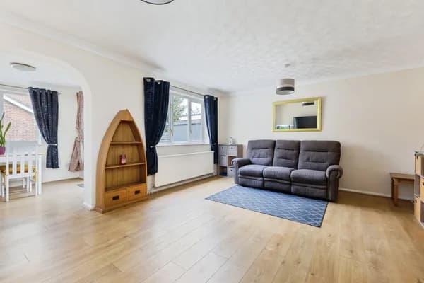 Queens Court, Attleborough, Norfolk, ..., Norfolk — photo 4