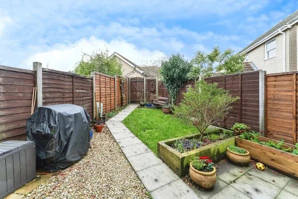 Stirling Way, Sutton, Ely, Cambridges..., Ely — photo 5