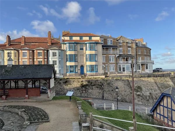 Brunswick Terrace, The Gangway, Crome..., Cromer — photo 1