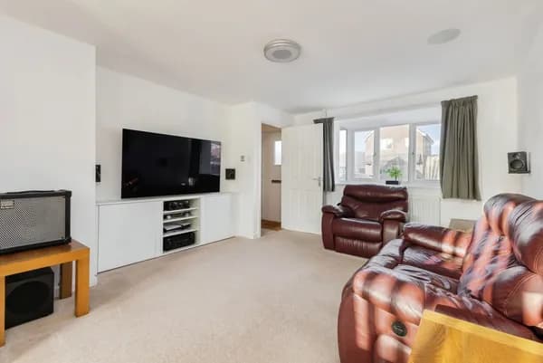Lime Tree Avenue, WYMONDHAM, Norfolk,..., Norfolk — photo 3
