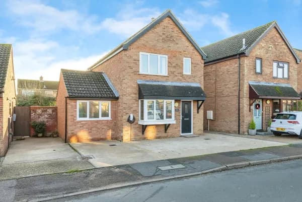 Lime Tree Avenue, WYMONDHAM, Norfolk,..., Norfolk — photo 1