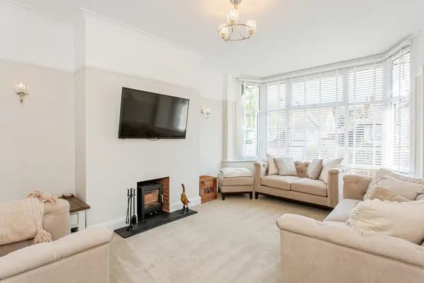 Acacia Drive, Thorpe Bay, Essex, SS1, Essex — photo 2